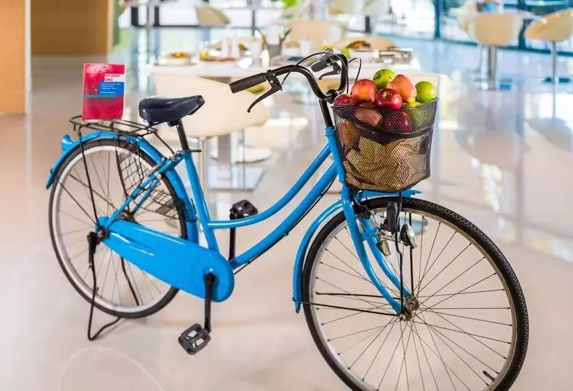 Fotos del hotel Park Inn By Radisson Istanbul Atasehir:  11