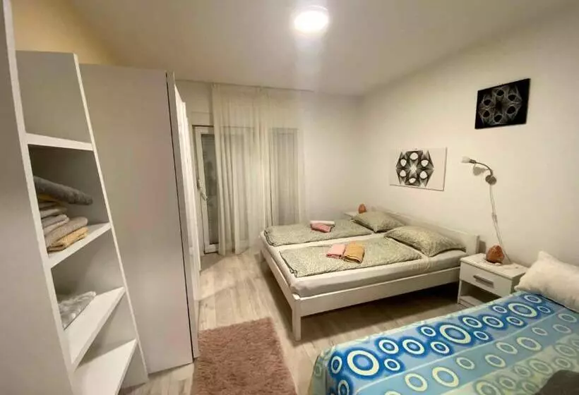 Fotos del hotel Super Horizont Apartments:  11