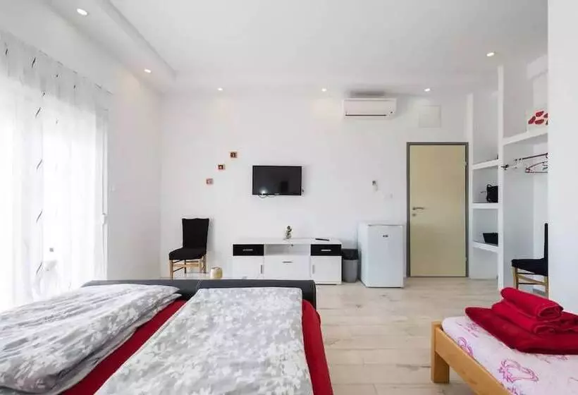 Fotos del hotel Super Horizont Apartments:  16
