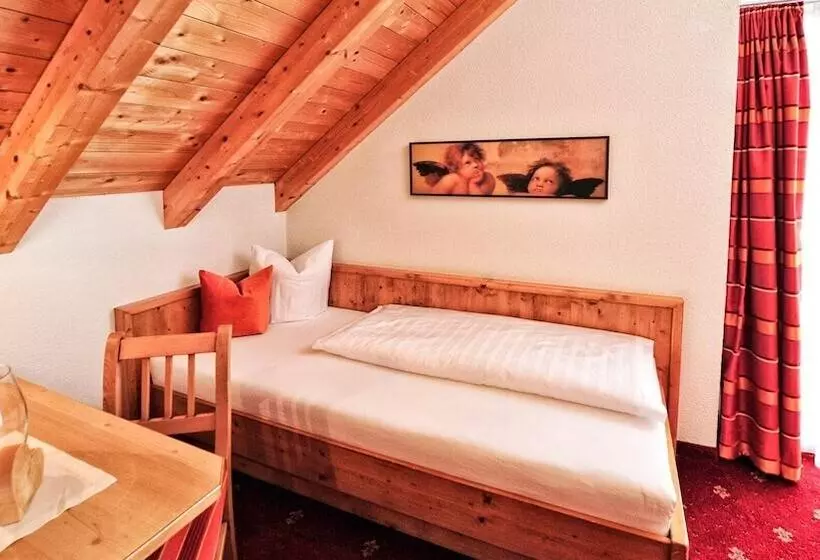 Fotos del hotel Alpenstern:  24
