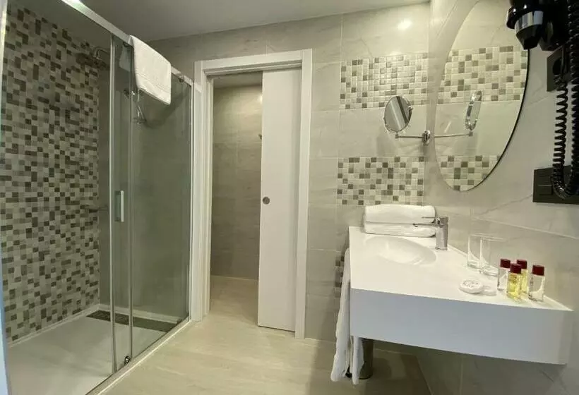 Fotos del hotel New Bilbao Airport:  10