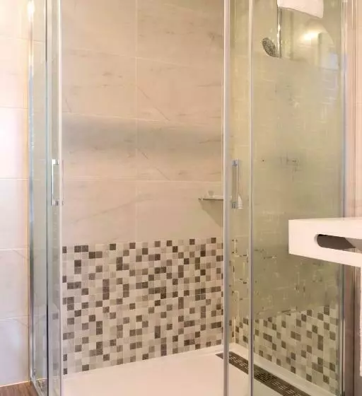 Fotos del hotel New Bilbao Airport:  15