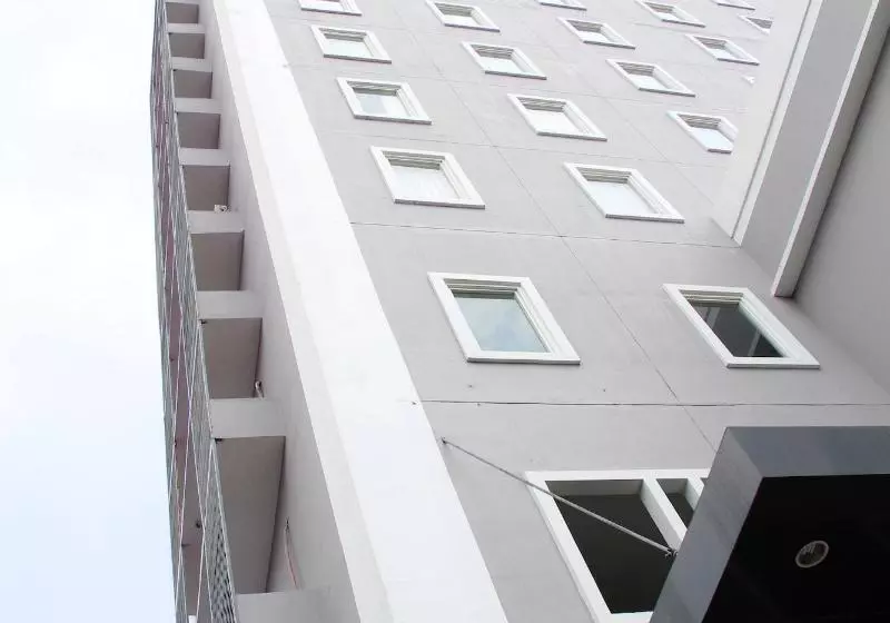 Fotos del hotel Pesonna Gresik:  10