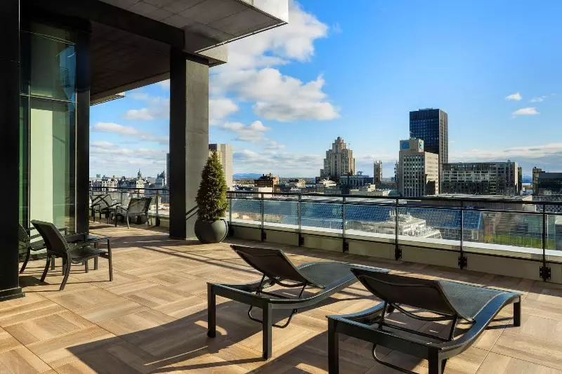 Fotos del hotel Ac  By Marriott Montreal Downtown:  10