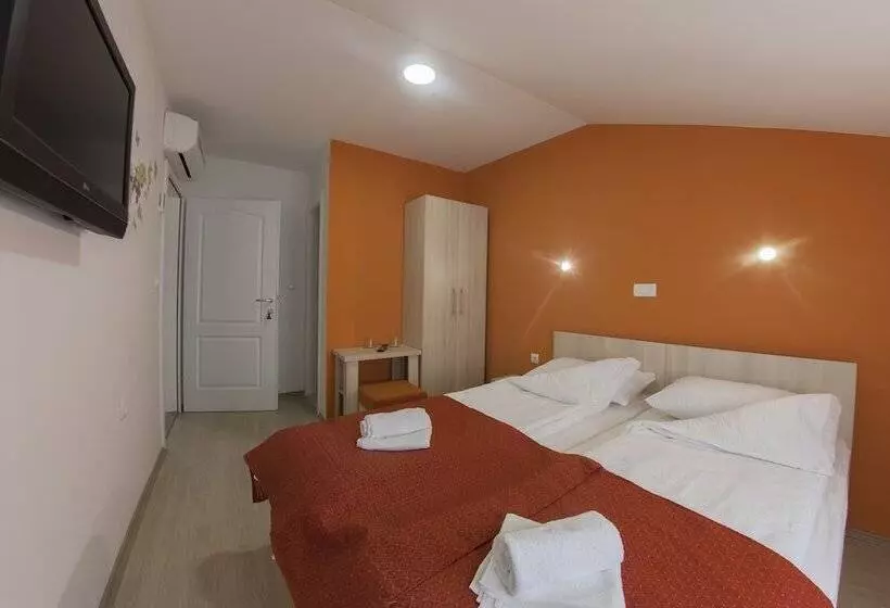 Fotos del hotel Guest House City Star:  18