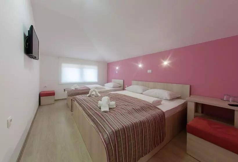 Fotos del hotel Guest House City Star:  15