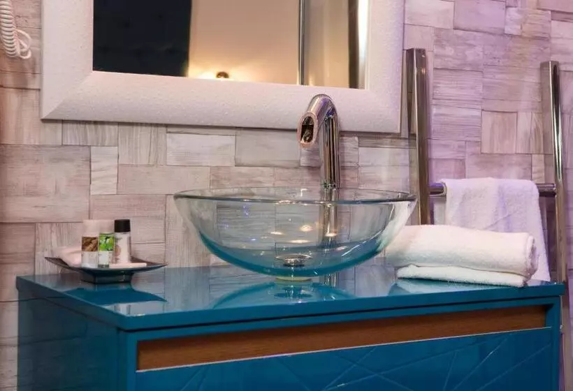 Fotos del hotel Hierbaluisa:  5