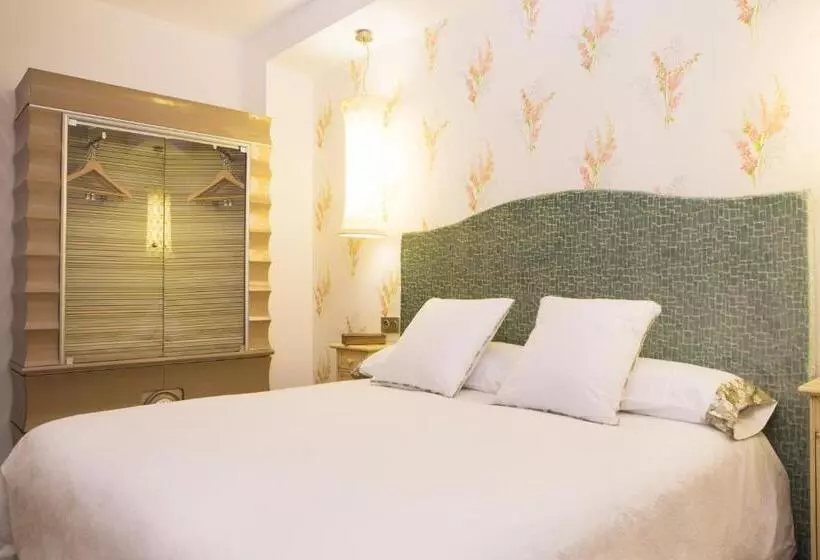 Fotos del hotel Hierbaluisa:  10