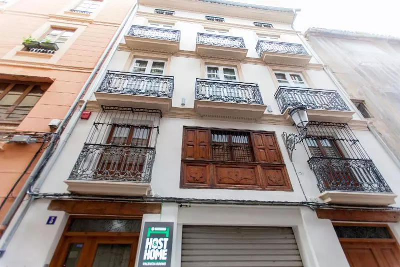 Fotos del hotel Host & Home:  13