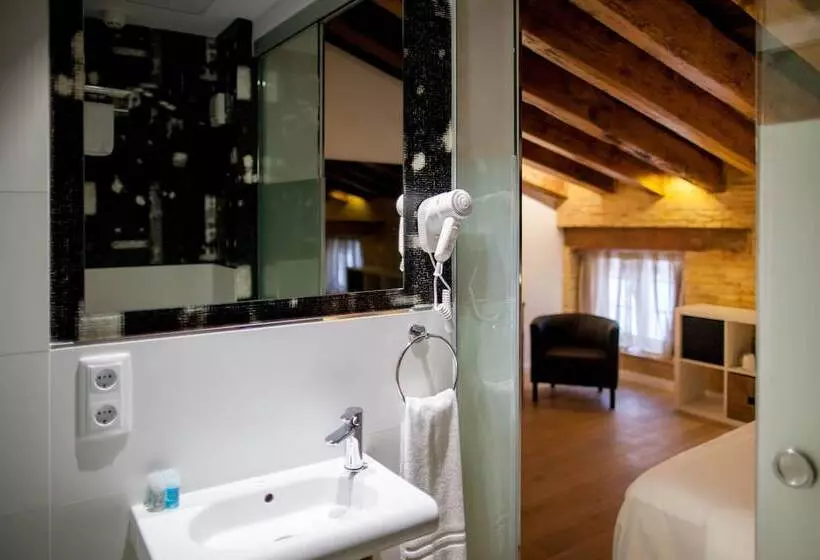 Fotos del hotel Host & Home:  23