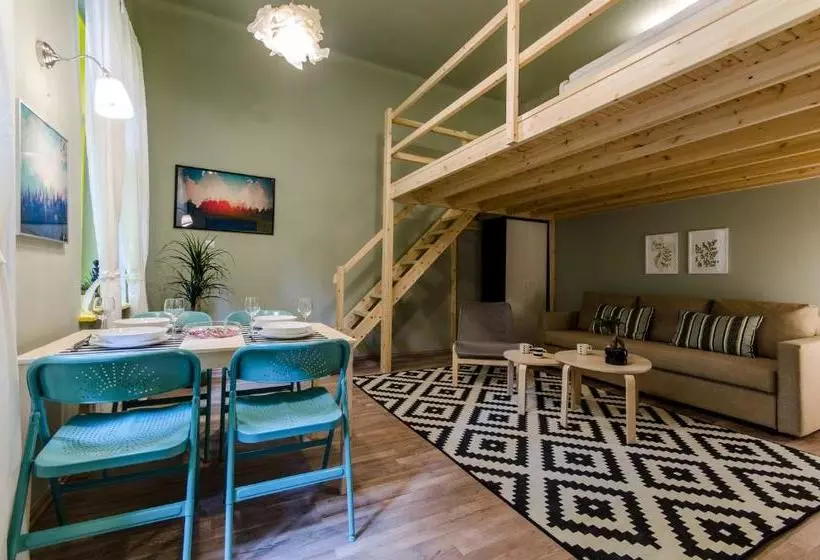Curry Apartments