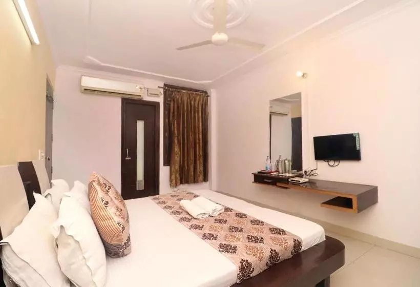Gurjeet Guest House