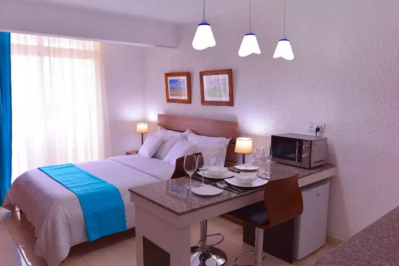 Fotos del hotel Silverleaf Service Apartments Mauritius:  6