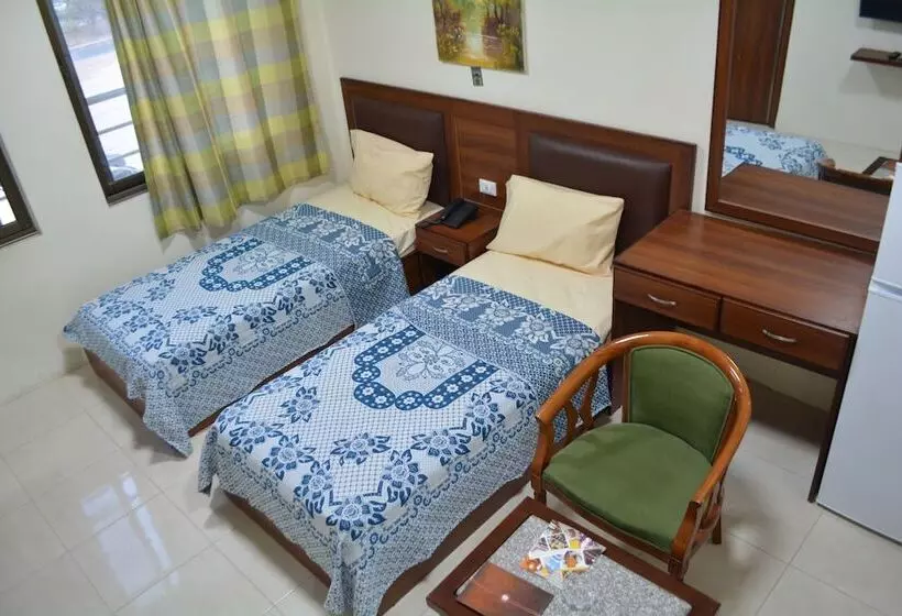 Fotos del hotel Badan Suites:  11