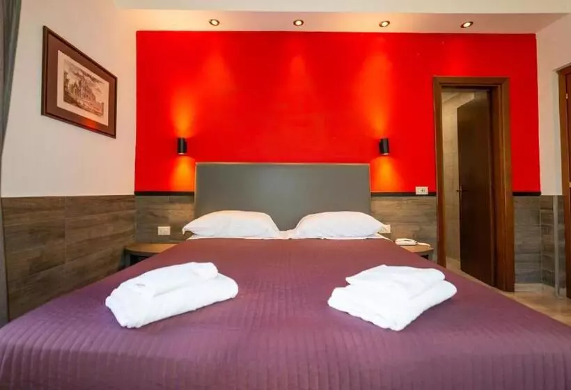 Fotos del hotel Center 2:  18