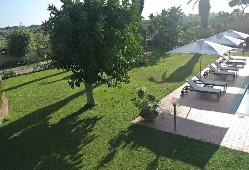 Fotos del hotel Villa Carlotta Resort:  12
