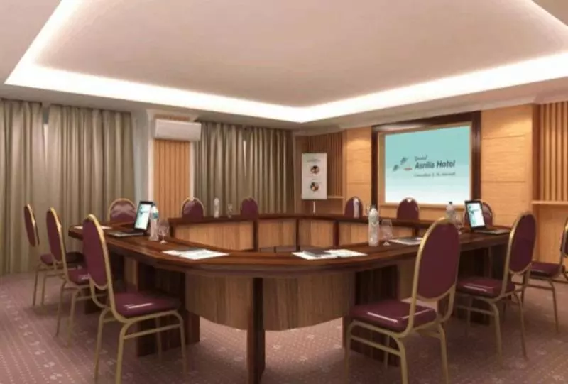 Fotos del hotel Grand Asrilia:  6