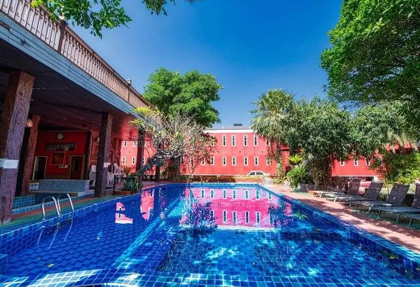 Fotos del hotel The Train Resort & Sauna:  9