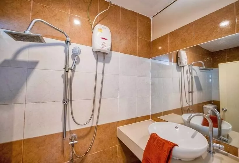 Fotos del hotel The Train Resort & Sauna:  11