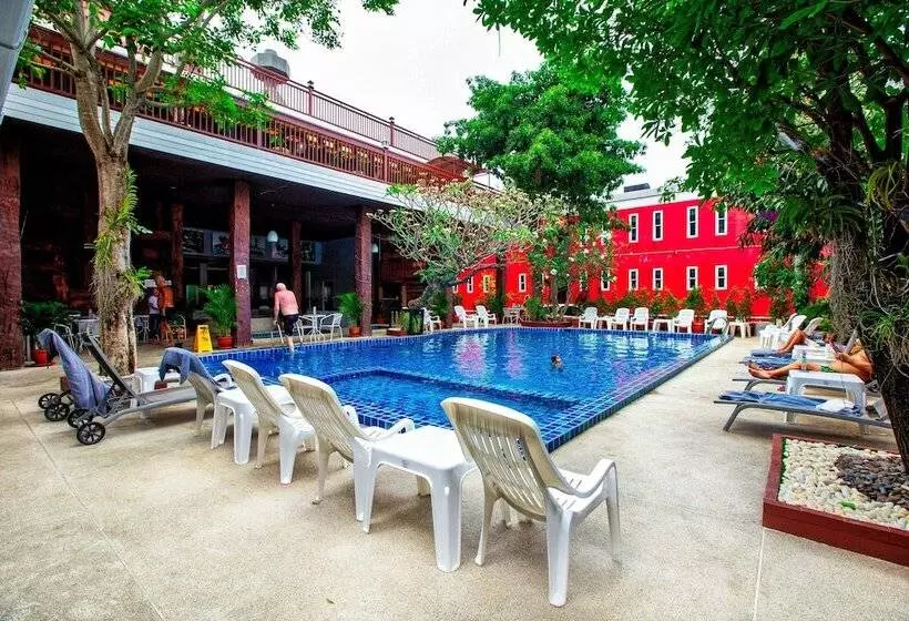 Fotos del hotel The Train Resort & Sauna:  15