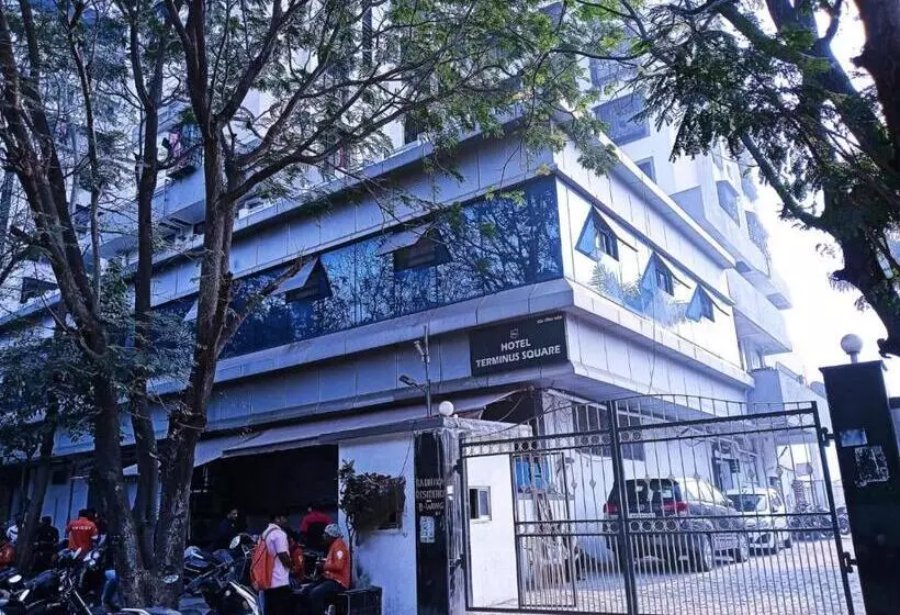 Terminus Square