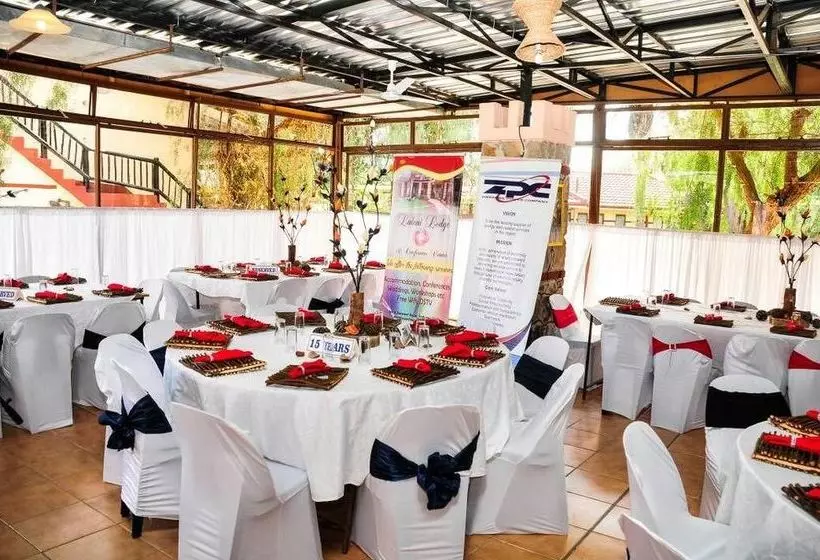 Fotos del hotel Lalani Hotel And Conference Centre:  7
