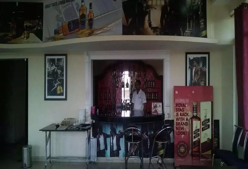 Fotos del hotel Midway Resort:  8