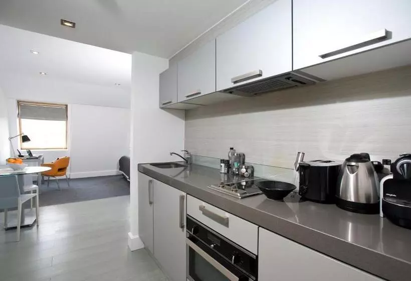 Fotos del hotel Templeton Place By Supercity Aparthotels:  17