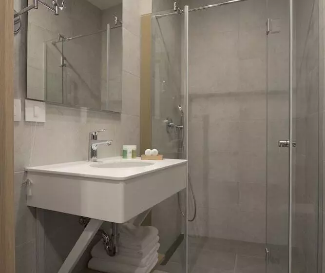 Fotos del hotel City Nest Modern & Cozy Suites:  9
