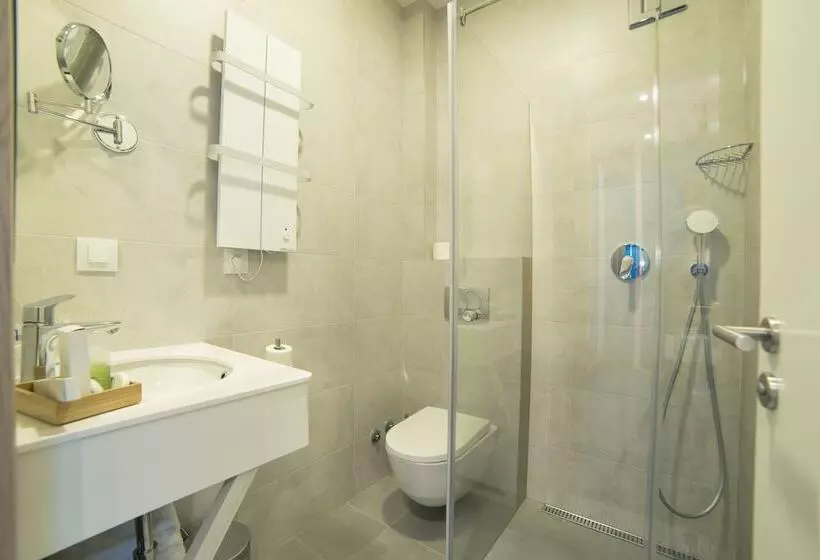 Fotos del hotel City Nest Modern & Cozy Suites:  13