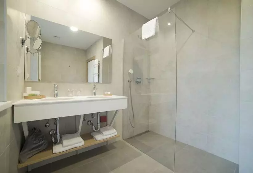 Fotos del hotel City Nest Modern & Cozy Suites:  14