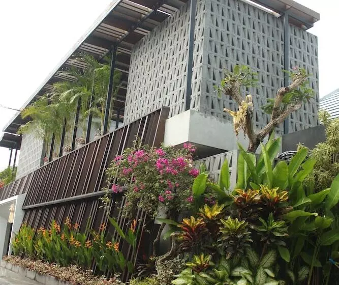 Fotos del hotel The Kemilau Hotel & Villa Canggu:  2