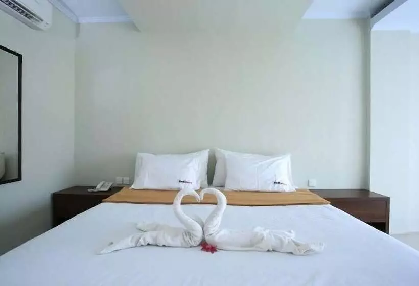 Fotos del hotel Reddoorz @ Padma Utara:  2