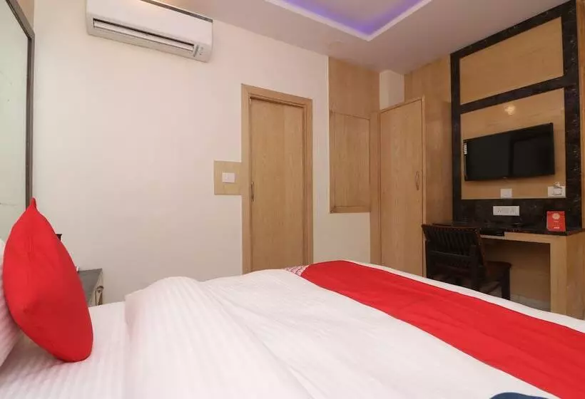 Fotos del hotel Check In Room Chuna Mandi:  11