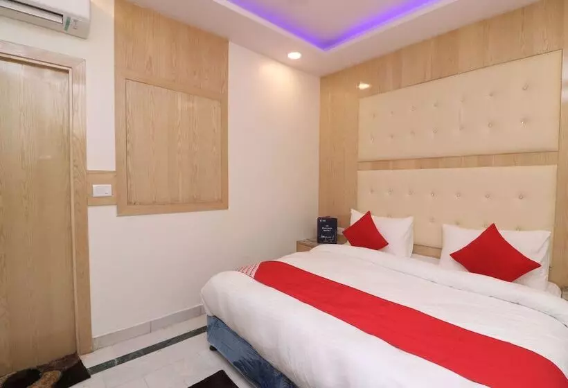 Fotos del hotel Check In Room Chuna Mandi:  9