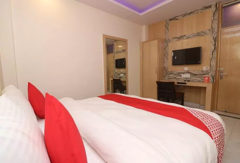 Fotos del hotel Check In Room Chuna Mandi:  8