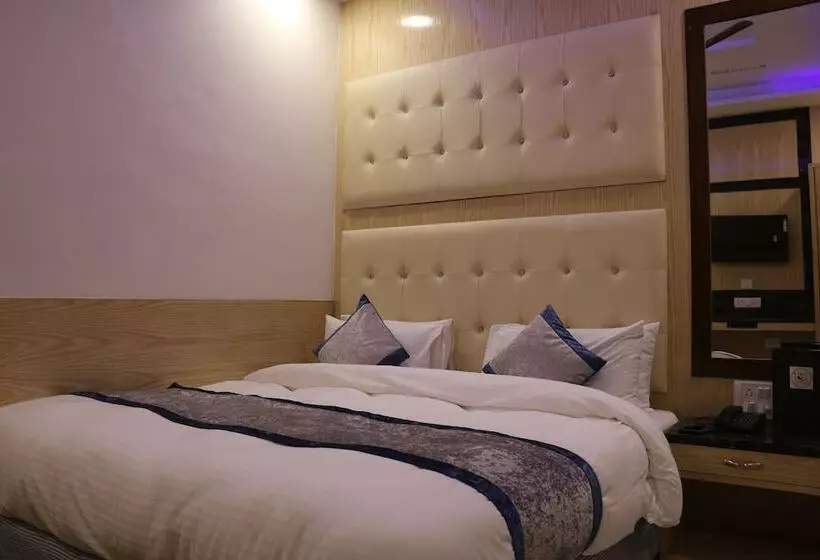 Fotos del hotel Check In Room Chuna Mandi:  7