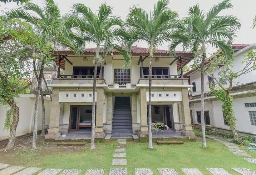 Fotos del hotel Reddoorz Plus Near Seminyak Square:  5