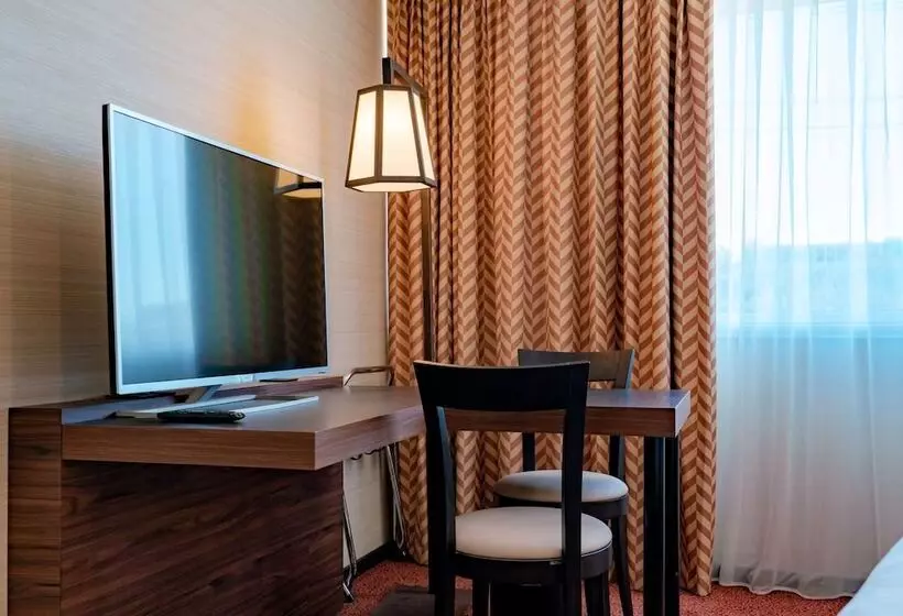 Fotos del hotel Nash Suites Airport:  20
