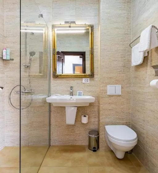 Fotos del hotel Poet Palace Bucharest:  2