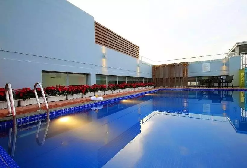 Fotos del hotel Aurora Western Village:  10