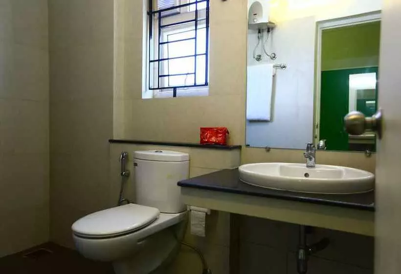 Fotos del hotel Oyo 2391 Greentree Serviced Apartment:  6