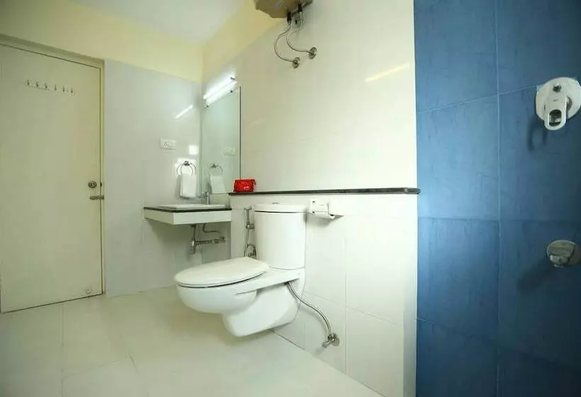 Fotos del hotel Oyo 2391 Greentree Serviced Apartment:  7
