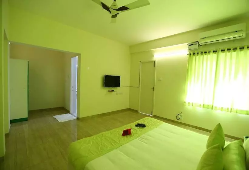 Fotos del hotel Oyo 2391 Greentree Serviced Apartment:  9