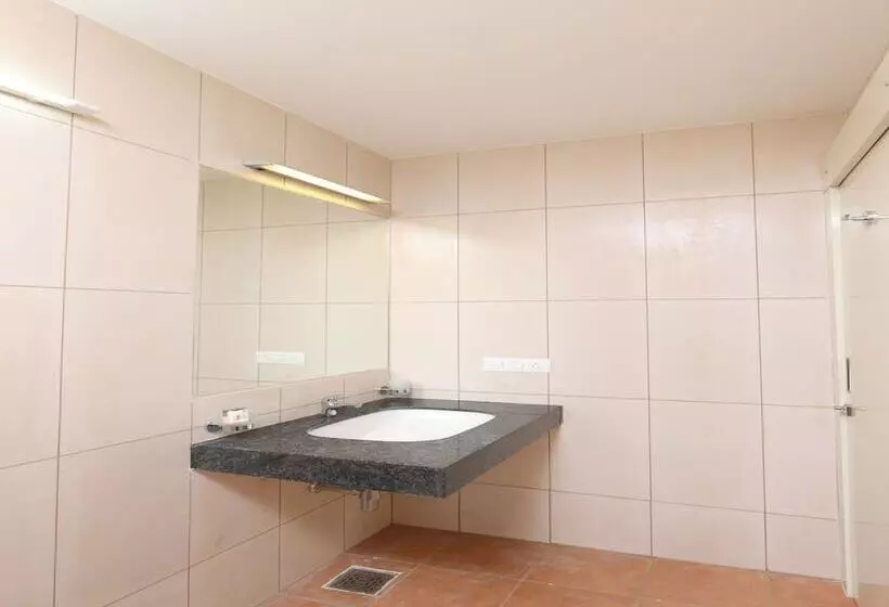 Fotos del hotel Fab Corporate Inn I:  12