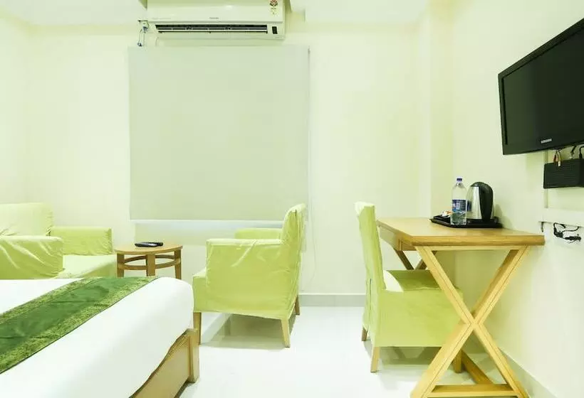 Fotos del hotel Treebo Trip Sr Residency:  5