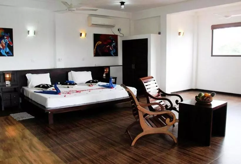 Fotos del hotel Fort Edge Retreat:  2