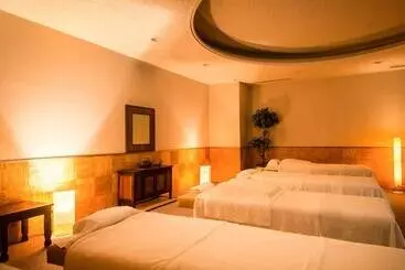 Hanshin Osaka - Osaka