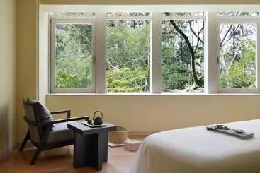 The Prince Kyoto Takaragaike, Autograph Collection - Kioto