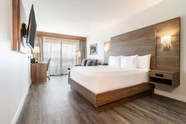 Atrium Hotel Vancouver - Vancouver